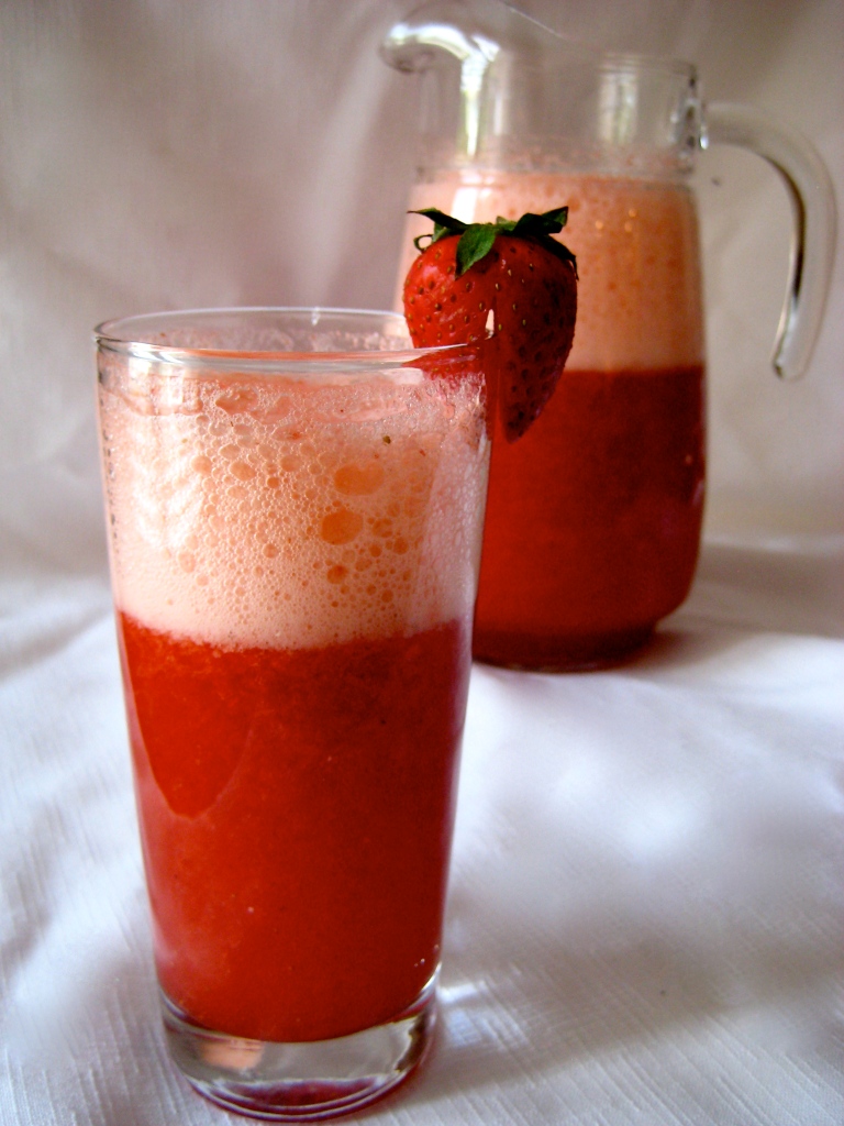 strawberry lemonade spritzer 1